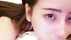 China streamer reward her top fan with blowjob and sex